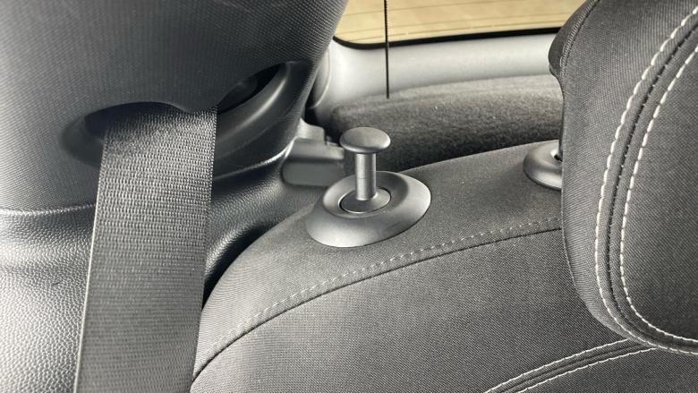 MINI Hatchback 2.0 Cooper S Sport II 3dr Auto [Comfort Pack] Petrol Hatchback